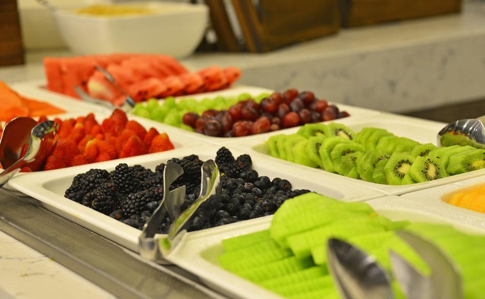 Baruk Guadalajara Hotel De Autor Exteriör bild Fruit salad