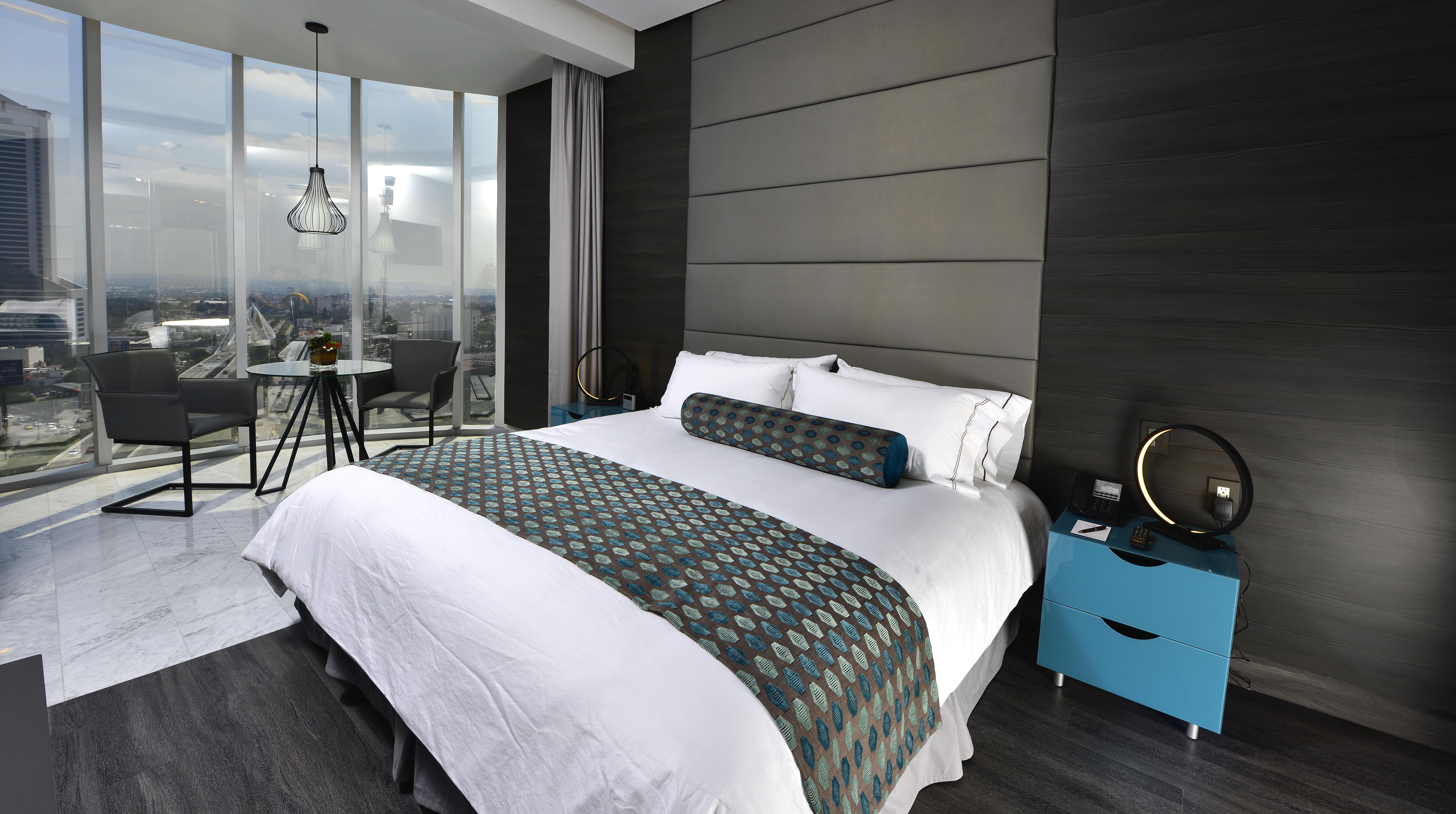 Baruk Guadalajara Hotel De Autor Exteriör bild A bed runner